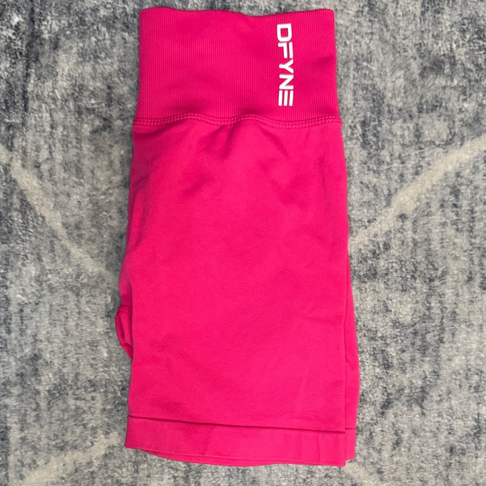 DFYNE Pink High-Waisted Leggings